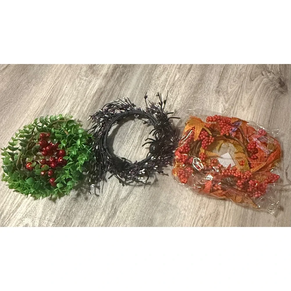 Seasonal Mini‎ Wreath Bundle Halloween Spider Autumn Maple Christmas Berry 8in